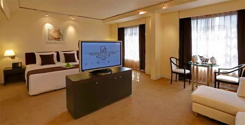 Prudential Hotel Hong Kong 4*,
