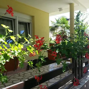 https://apartment-perunika-zadar.hotelinzadar.com