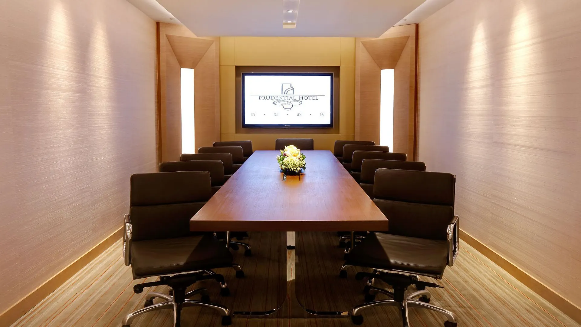 Prudential Hotel Hongkong 4*,  Chiny