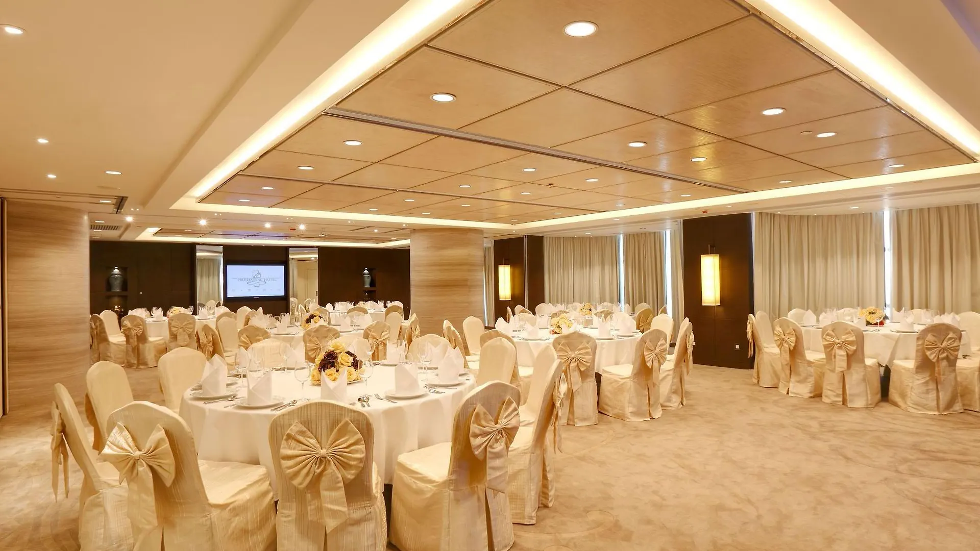 ****  Prudential Hotel Hong Kong Chine